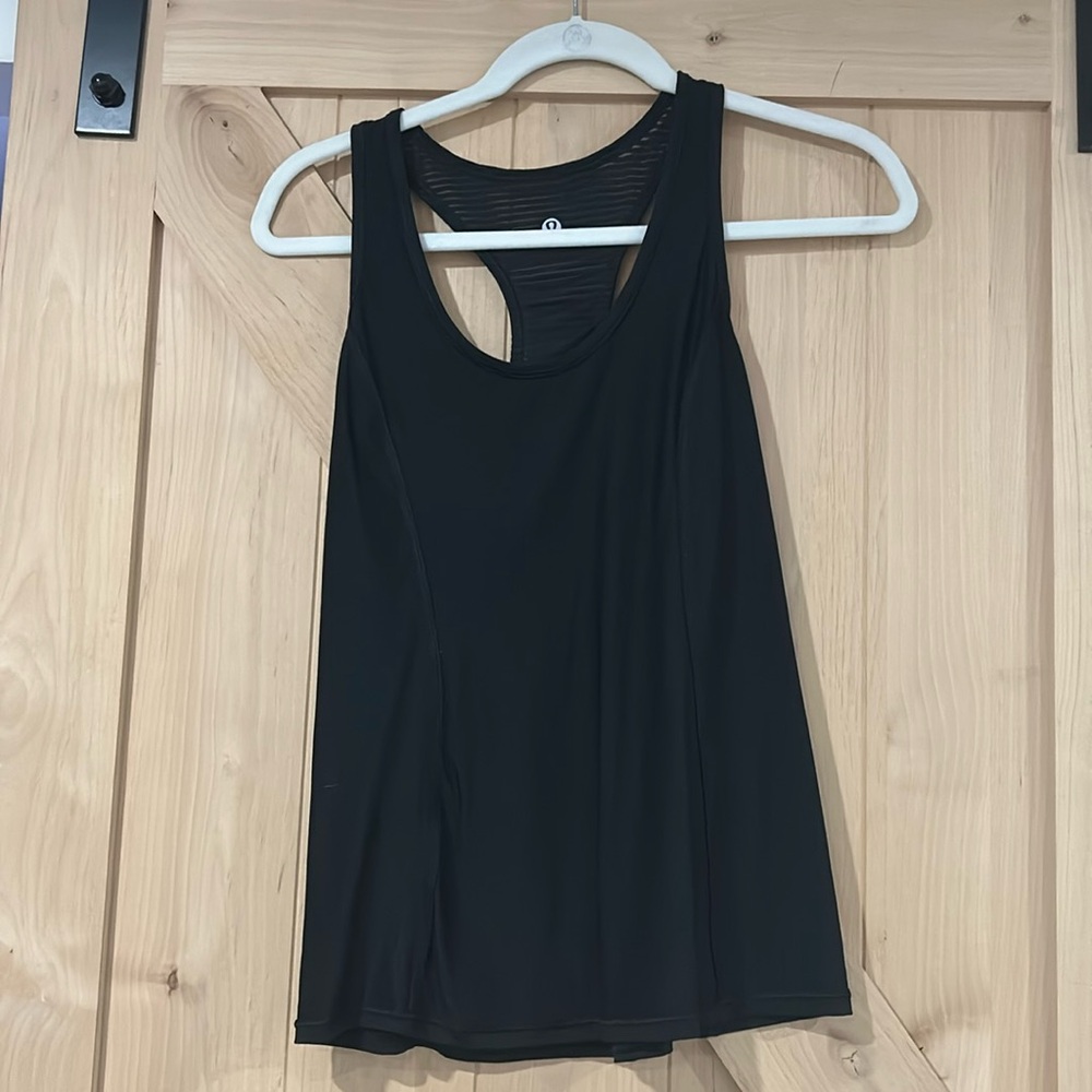 Lululemon black tank top
